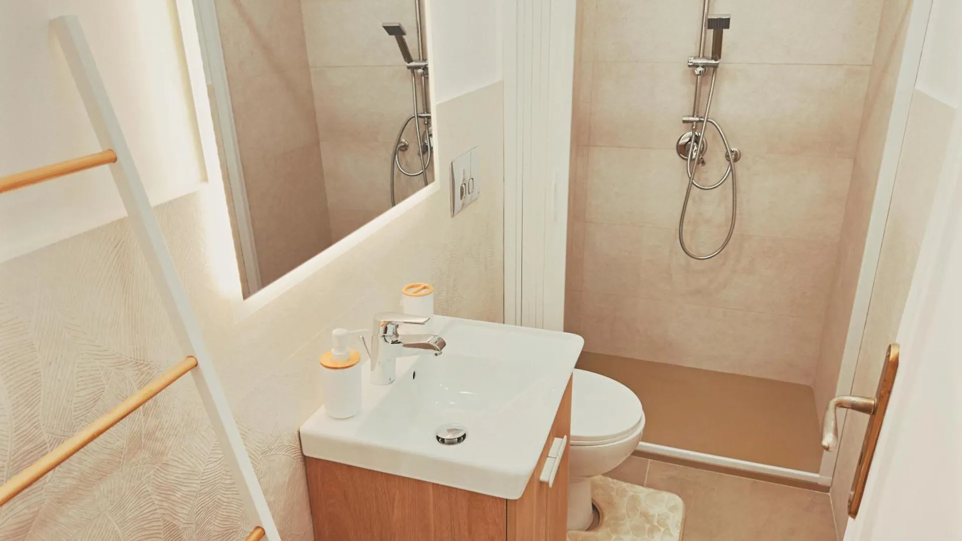Casa Vacanze Imera House Palermo 0*,  Italia